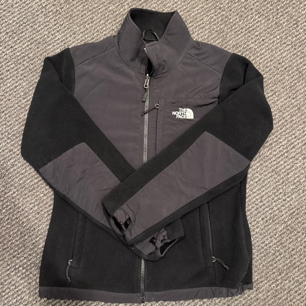 The North Face Women's Denali Black Fleece